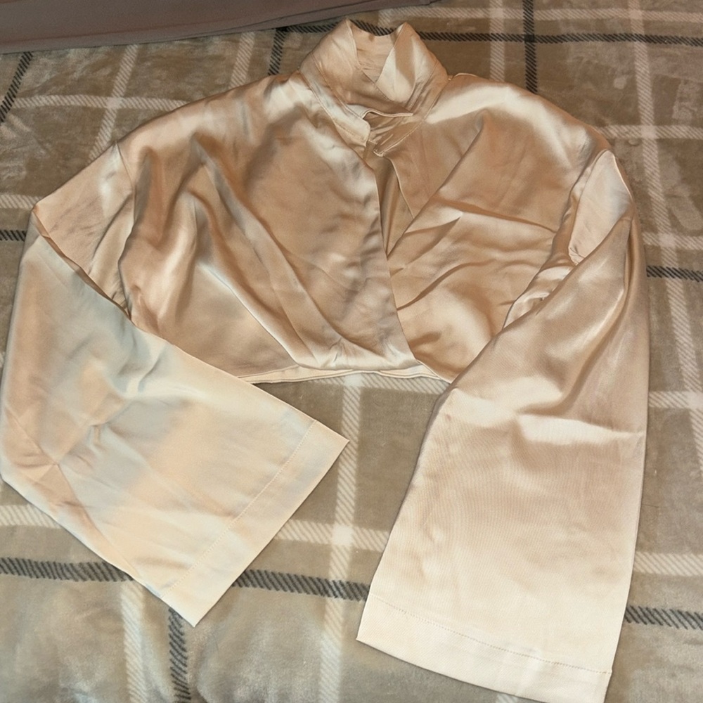 H&M Cropped satin top